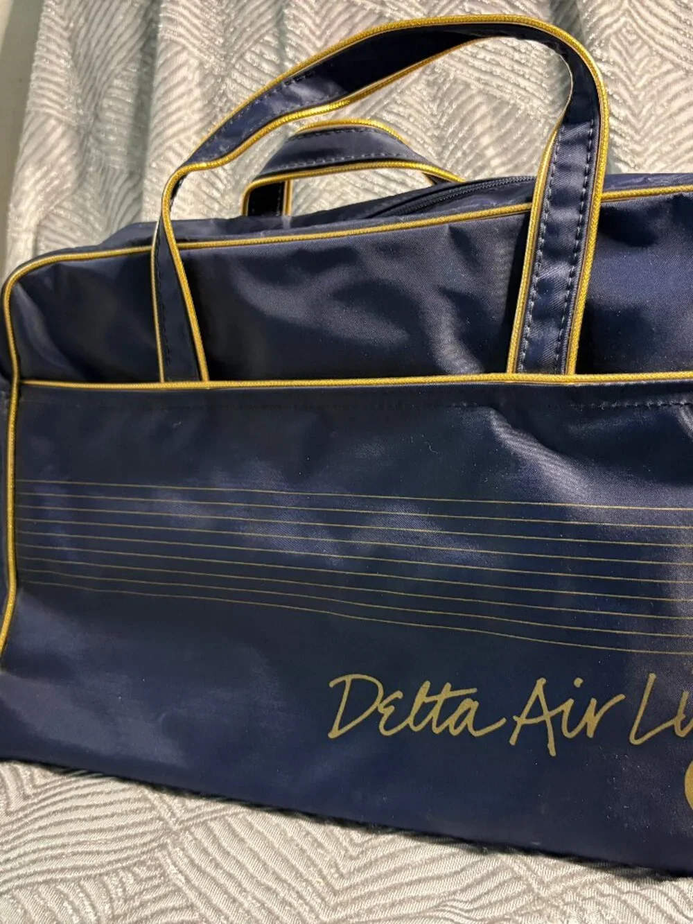 Vintage Delta Air Lines Navy Gold Travel Flight Bag Airline Carry On